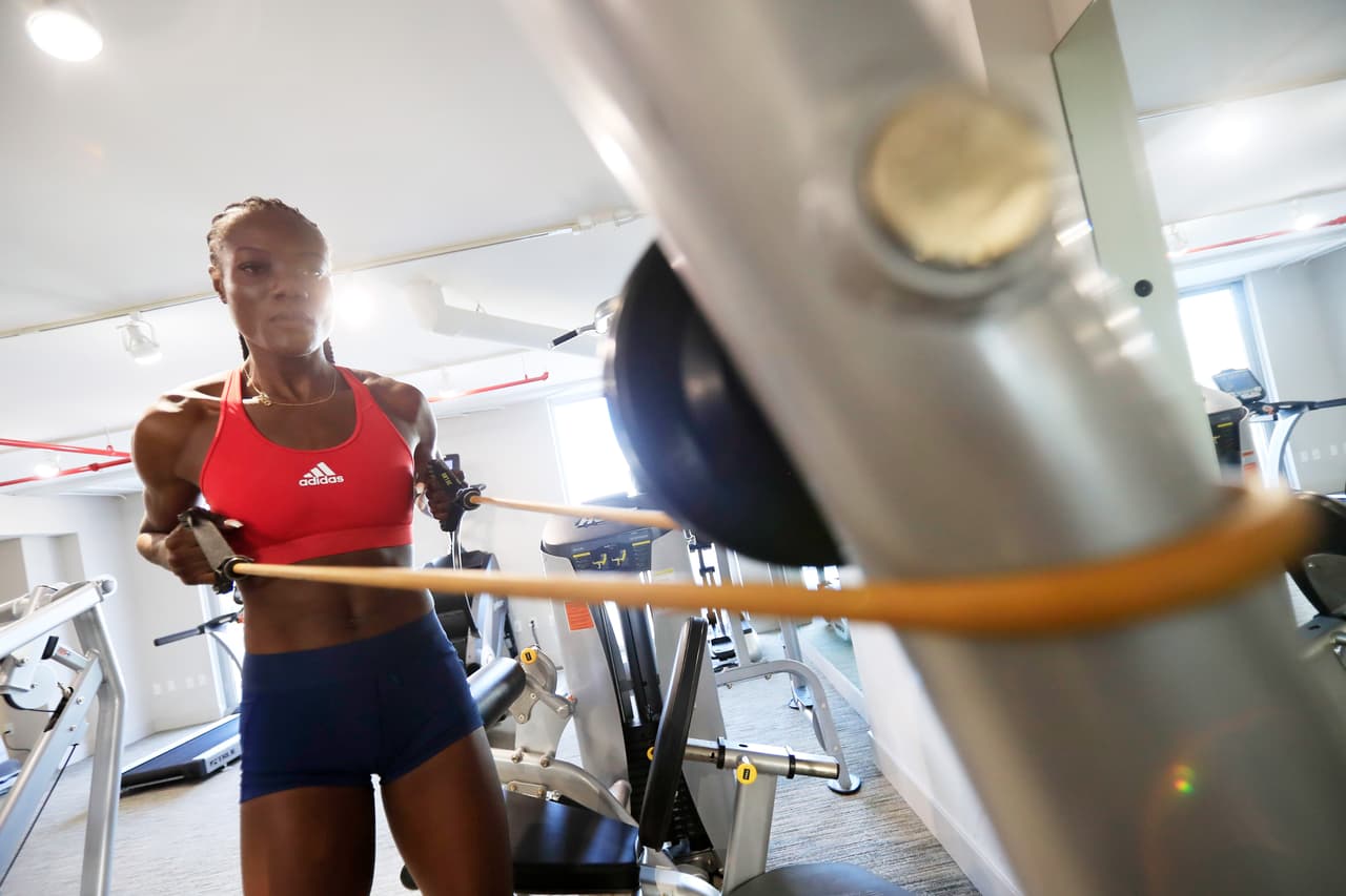 Para otro tipo de negocios, como los gimnasios, también se anularon muchas restricciones. Ya pueden reabrir los vestidores y el uso de lockers identificados para asegurar distancia social.