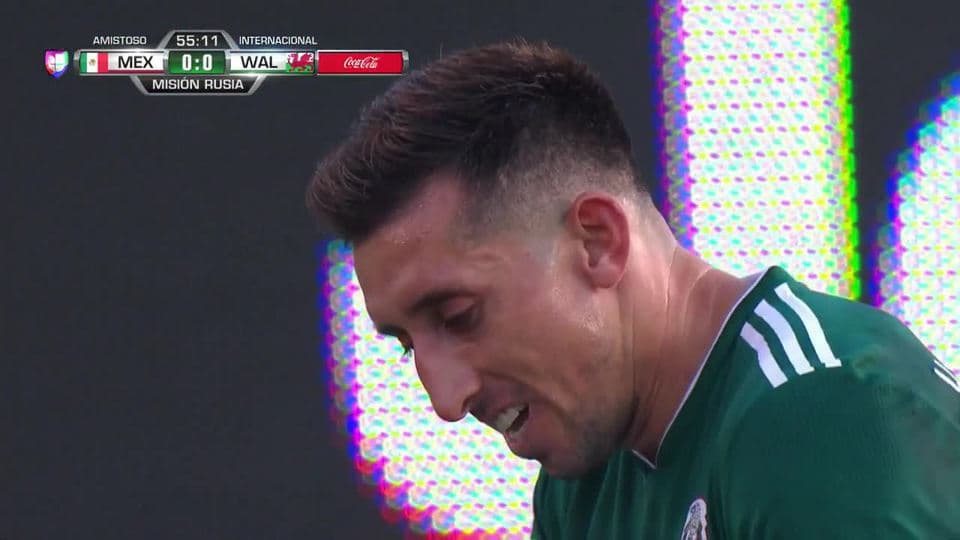 Tiro desviado de Héctor Herrera