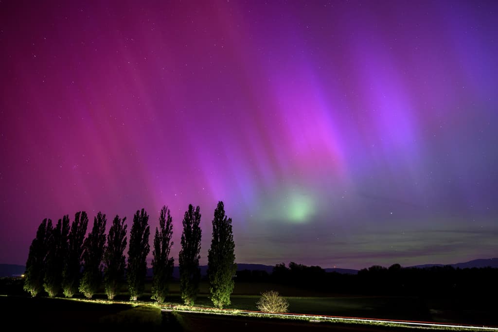 De California a Maine: Tormenta solar deja impresionantes auroras boreales en EEUU (y el mundo)