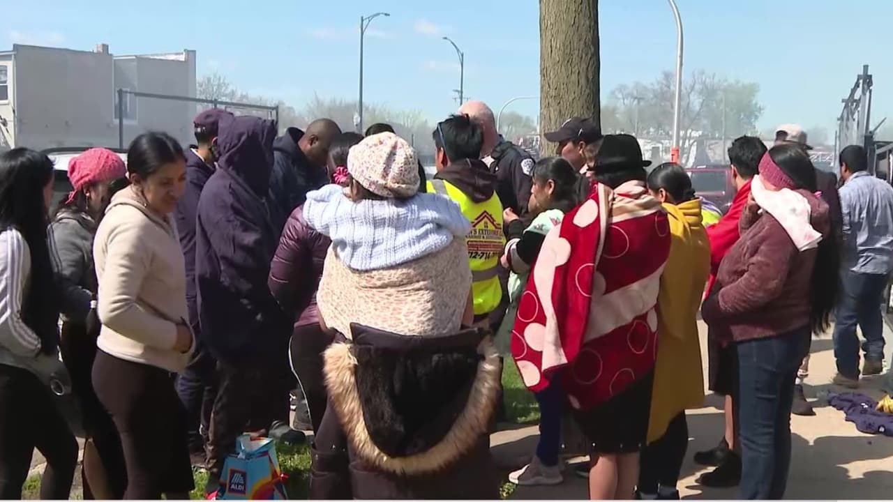 Toaquiza mencionó que su hijo menor tiene apenas 8 meses de edad. Ante la pérdida total de sus pertenencias, 
<b>la familia abrió una página de recaudación de fondos en internet para pedir ayuda a la comunidad.</b>