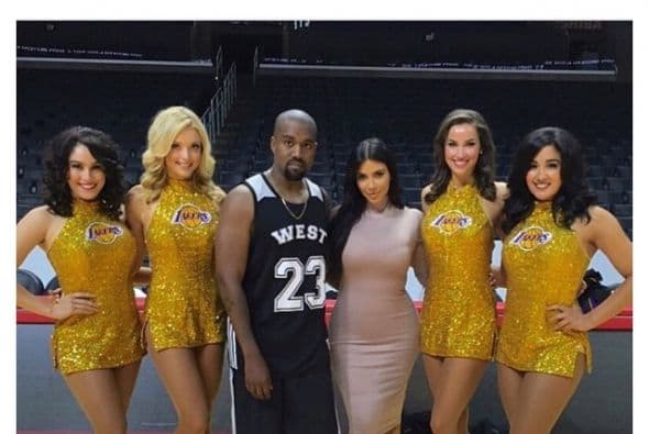 ¡Kim rentó el Staple Center solo para su esposo y sus amigos!