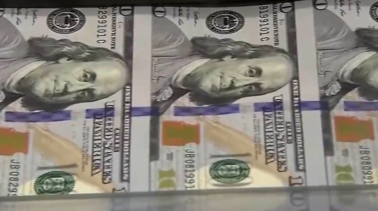 Inmigrantes evitan pagar impuestos por temor a que se compartan datos con ICE, las perdidas son millonarias