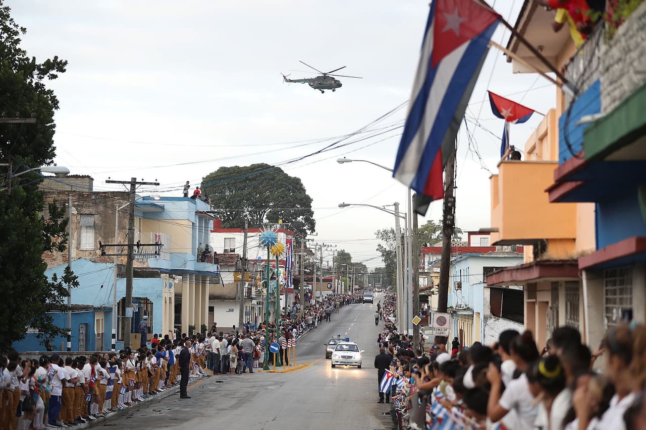 Las cenizas de Fidel Castro en su paso por Santa Clara, en su camino hacia Santiago de Cuba.