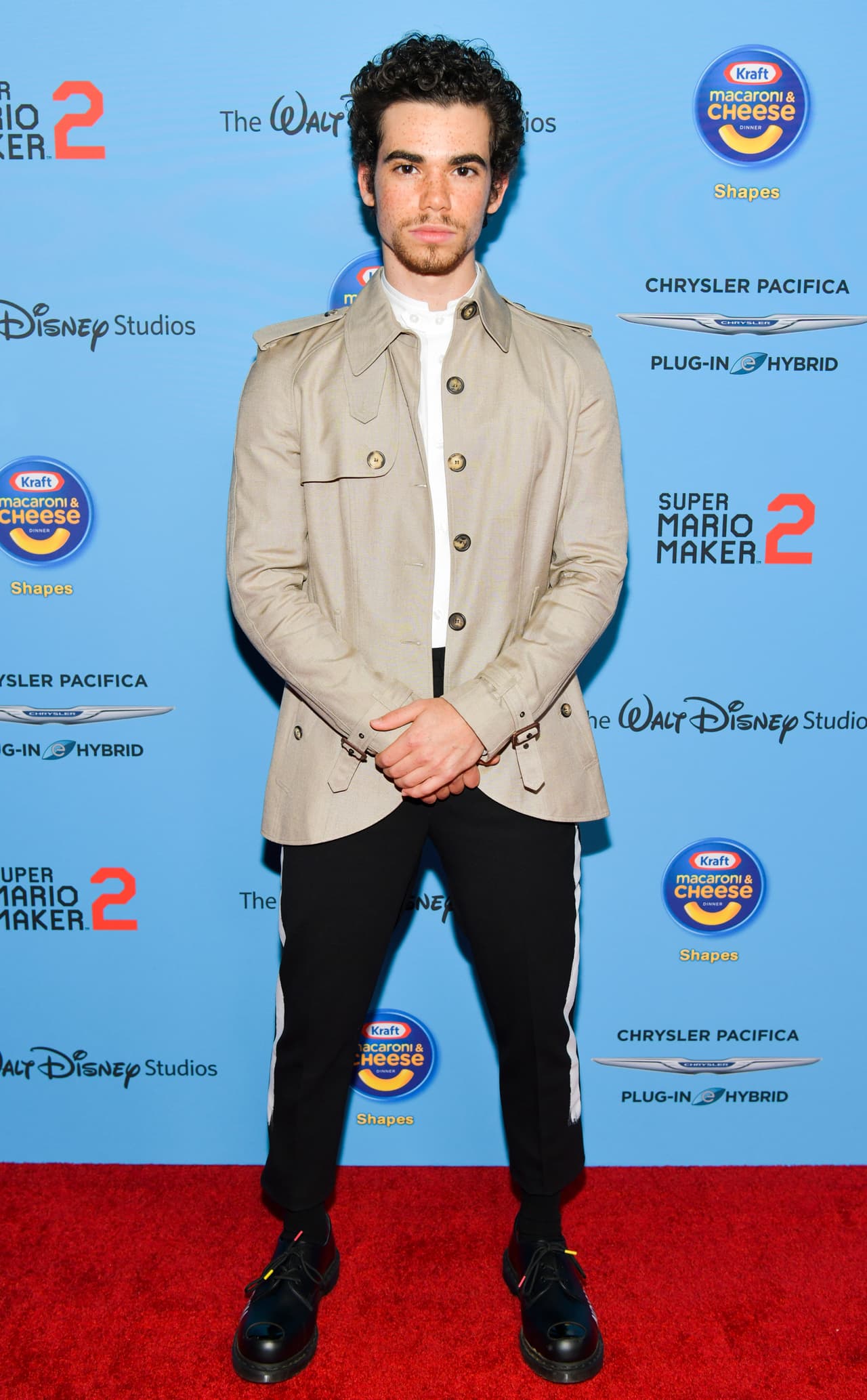 Tuvo una muerte
<b><a href="https://www.univision.com/noticias/edicion-digital/confirman-que-la-muerte-del-actor-de-disney-cameron-boyce-fue-por-un-ataque-de-epilepsia-video">repentina e inesperada</a></b> por un ataque de epilepsia, según el forense de Los Ángeles, y su familia dijo que murió mientras dormía.
