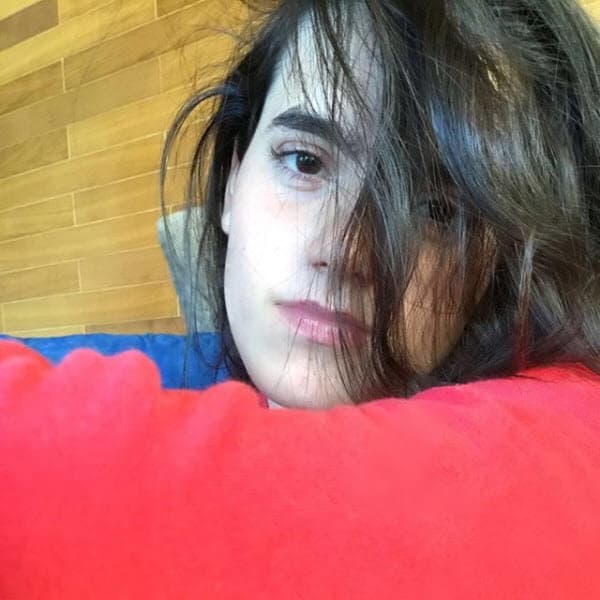 Así luce Camila, tienen los mismos ojos y la nariz muy parecida, sin dejar de mencionar la forma de los labios.