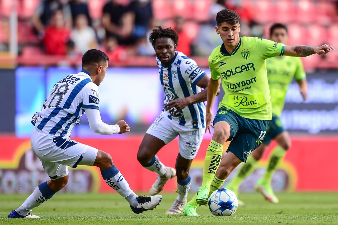 Pachuca controla el partido de principio a fin y pasan por encima de los Hidrorayos con una goleada de 1-3.