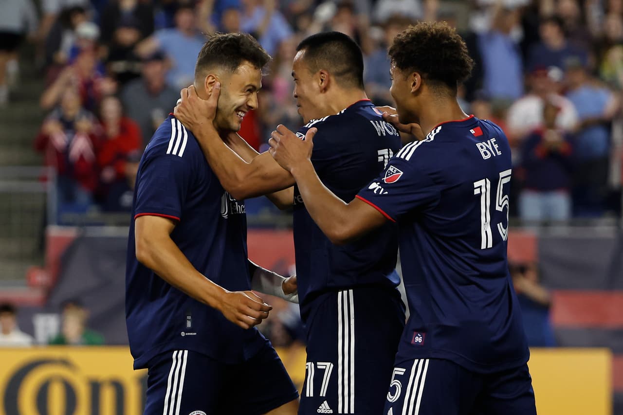 New England retoma el segundo puesto gracias a su solidez de local