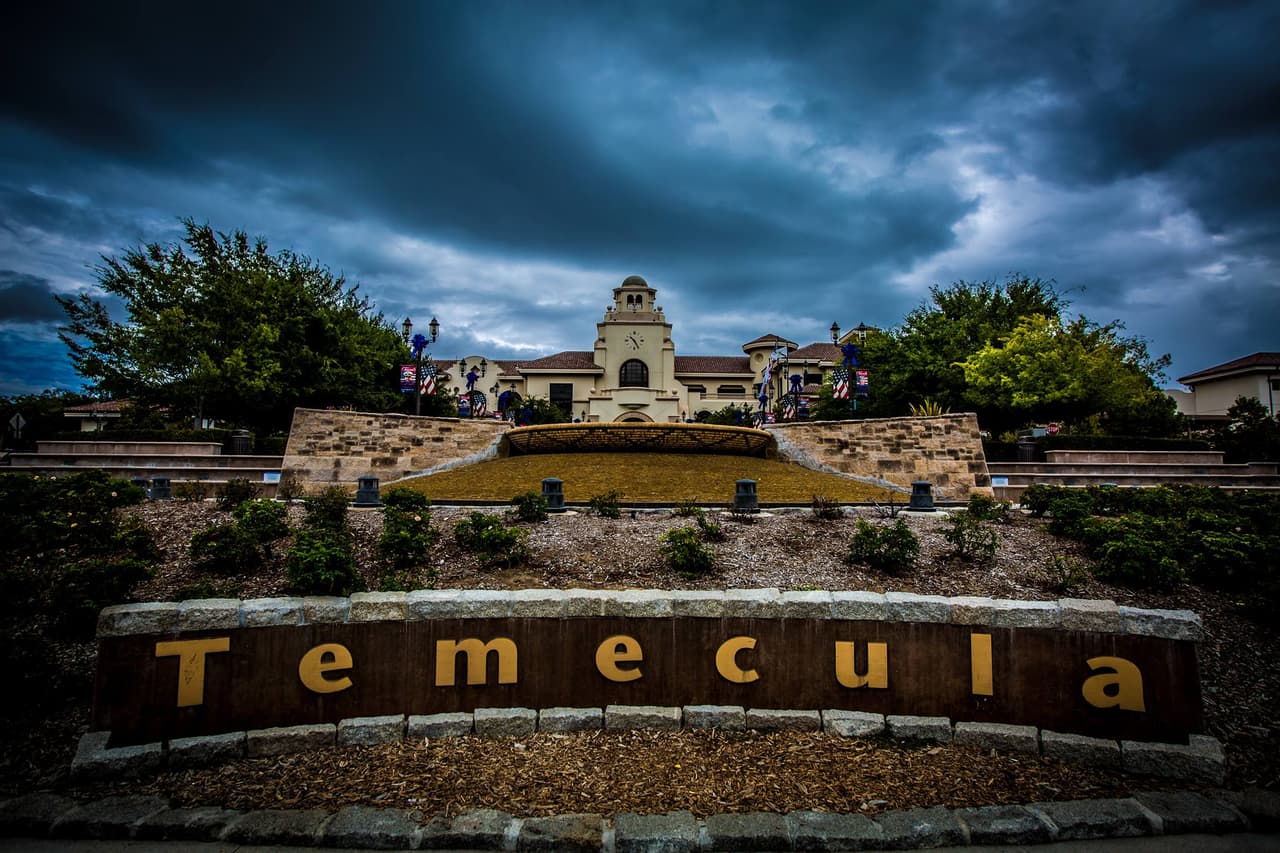 <b>Temecula, </b>en el condado de Riverside se ubica en el lugar 15.
<br>
<br>
<b>Población:</b> 115,220
<br>
<b>Salario promedio: </b>$87,115
<br>
<b>Tasa de crimen violento: </b>1.02 por cada mil habitantes
<br>
<b>Tasa de crimen a la propiedad: </b>22.69 por cada mil habitantes
<br>