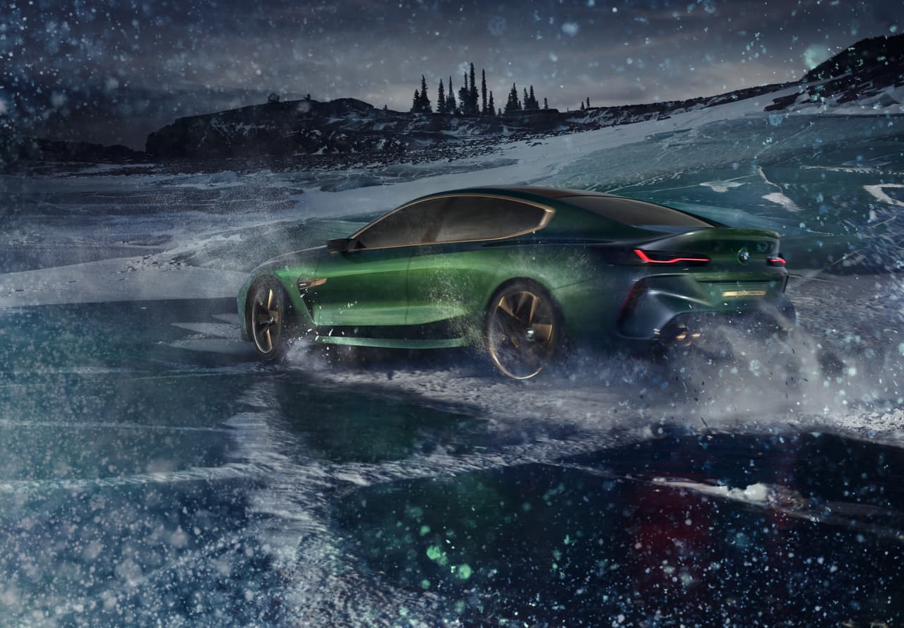 La larga distancia entre ejes habla de una amplia y cómoda cabina del BMW M8 Gran Coupé Concepto. Es un 
<b>auto de cuatro puertas con silueta de coupé,</b> larga trompa en contraste con una cajuela corta y en su tapa ostenta un gran alerón.