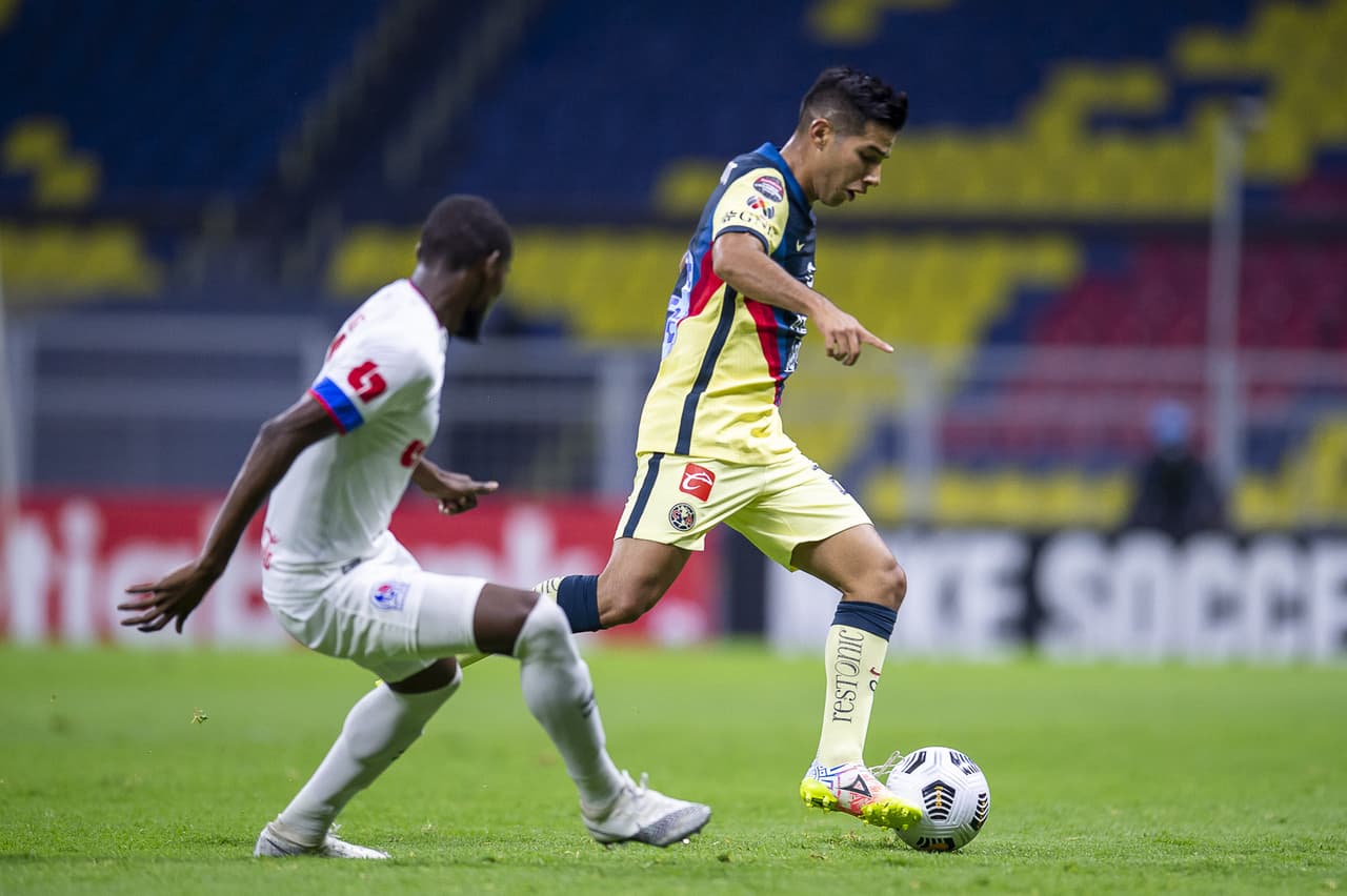 En un duelo lleno de faltas, América cae 0-1 con el Olimpia, pero consiguen su pase a los cuartos de final gracias a la victoria 1-2 del partido pasado en Honduras.