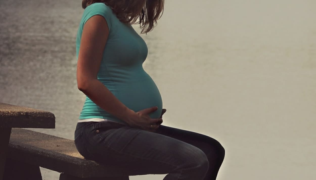 Niña de 14 años quedó embarazada de un hombre que fue declarado culpable de abuso sexual infantil
