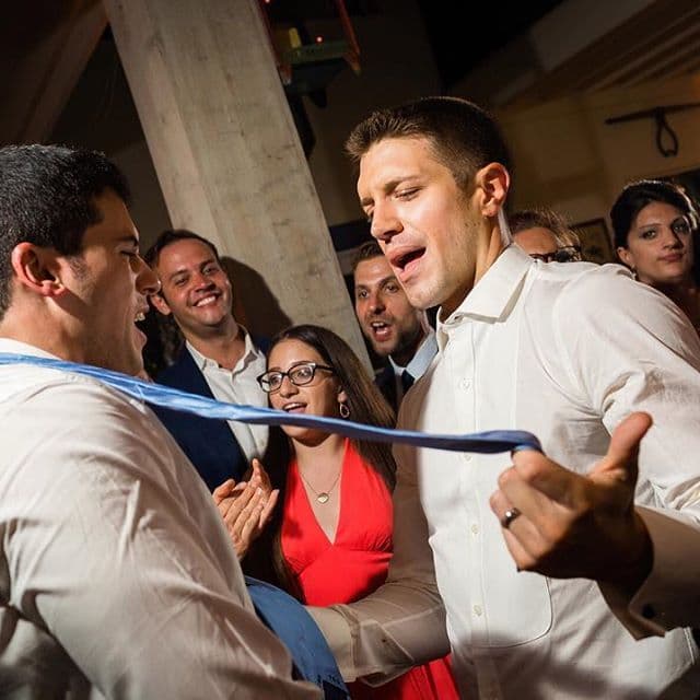 El baile se puso picante.