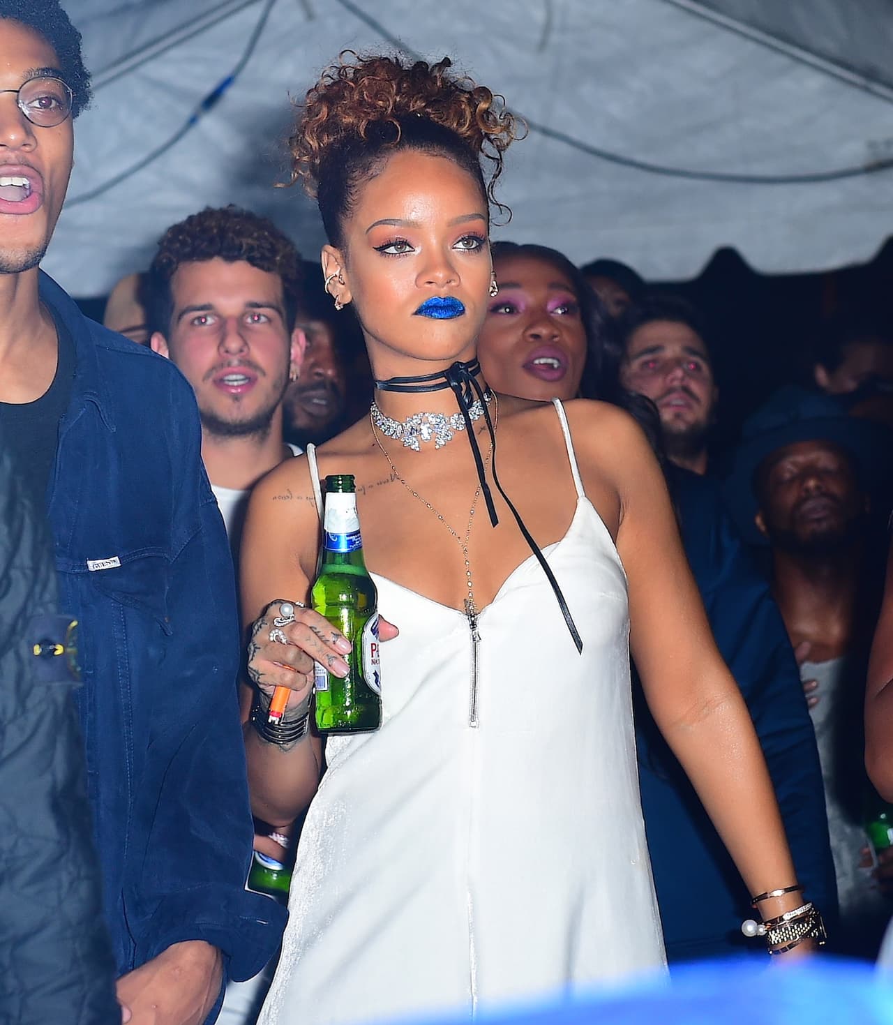 La famosa cantante prefiere una cervecita bien fría.