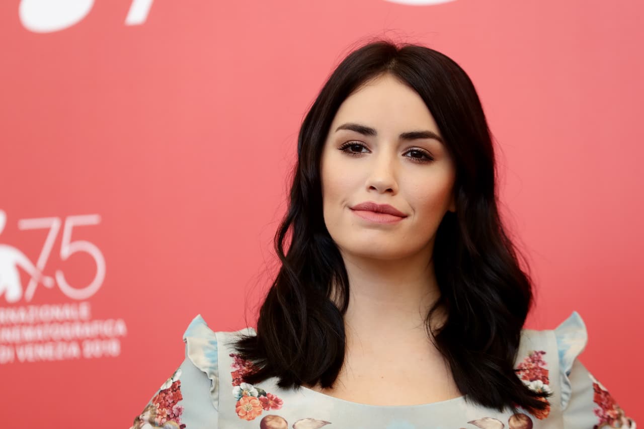 La argentina recibió varias preguntas relacionadas con su vida amorosa. También fue cuestionada sobre si estaba interesada en casarse. Ella fue contundente en su respuesta: “No! No es algo que me nazca ni que tengo como deseo, la verdad”.