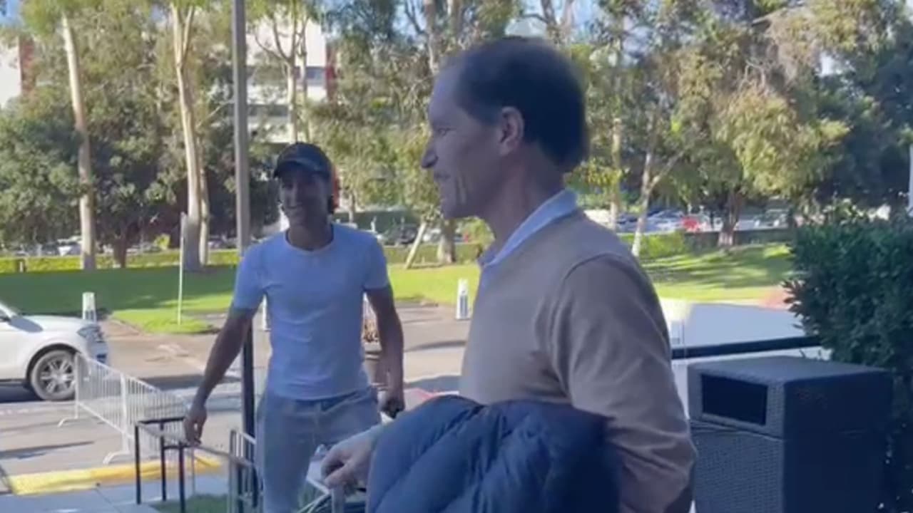 Otro contingente de la legión europea se sumó al Tri: Sánchez, Lainez y Guti 