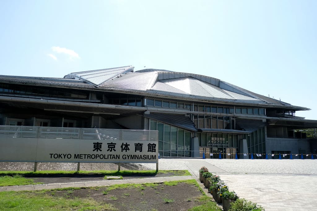 Tokyo Metropolitan Gymnasium es otra de las sedes que solo recibieron remodelaciones, al ya estar edificada. Aquí se llevarán a cabo las acciones del tenis de mesa.