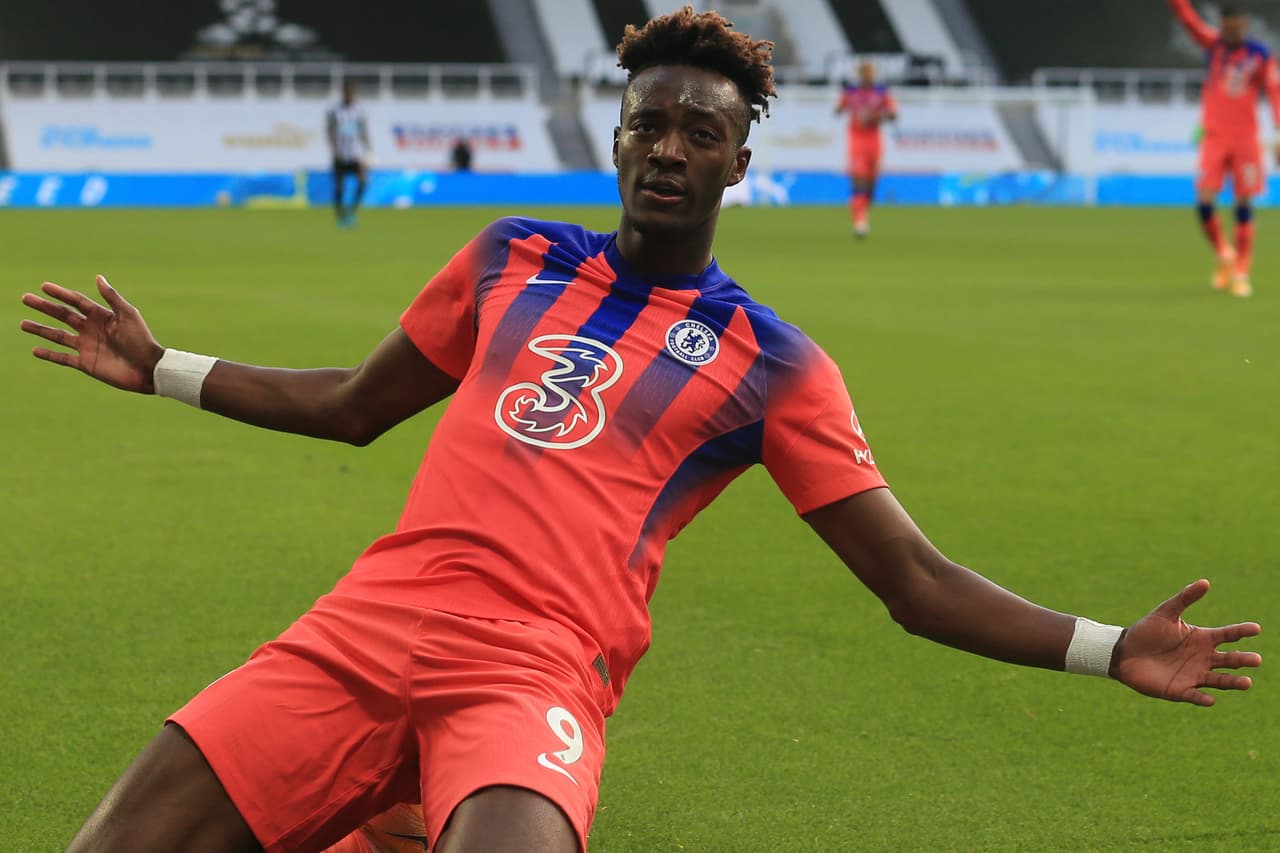 Chelsea visitó y derrotó a Newcastle 0-2. Con un autogol de Federico Fernández (10’) y un tanto de Tammy Abraham (65’) los de Lampard sumaron y llegaron a 18 unidades.