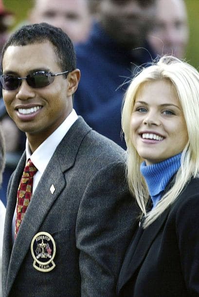 Según Woods, durante su matrimonio mantuvo relaciones con otras mujeres porque era "adicto al sexo". Aunque buscó ayuda profesional, se divorció ese mismo año.