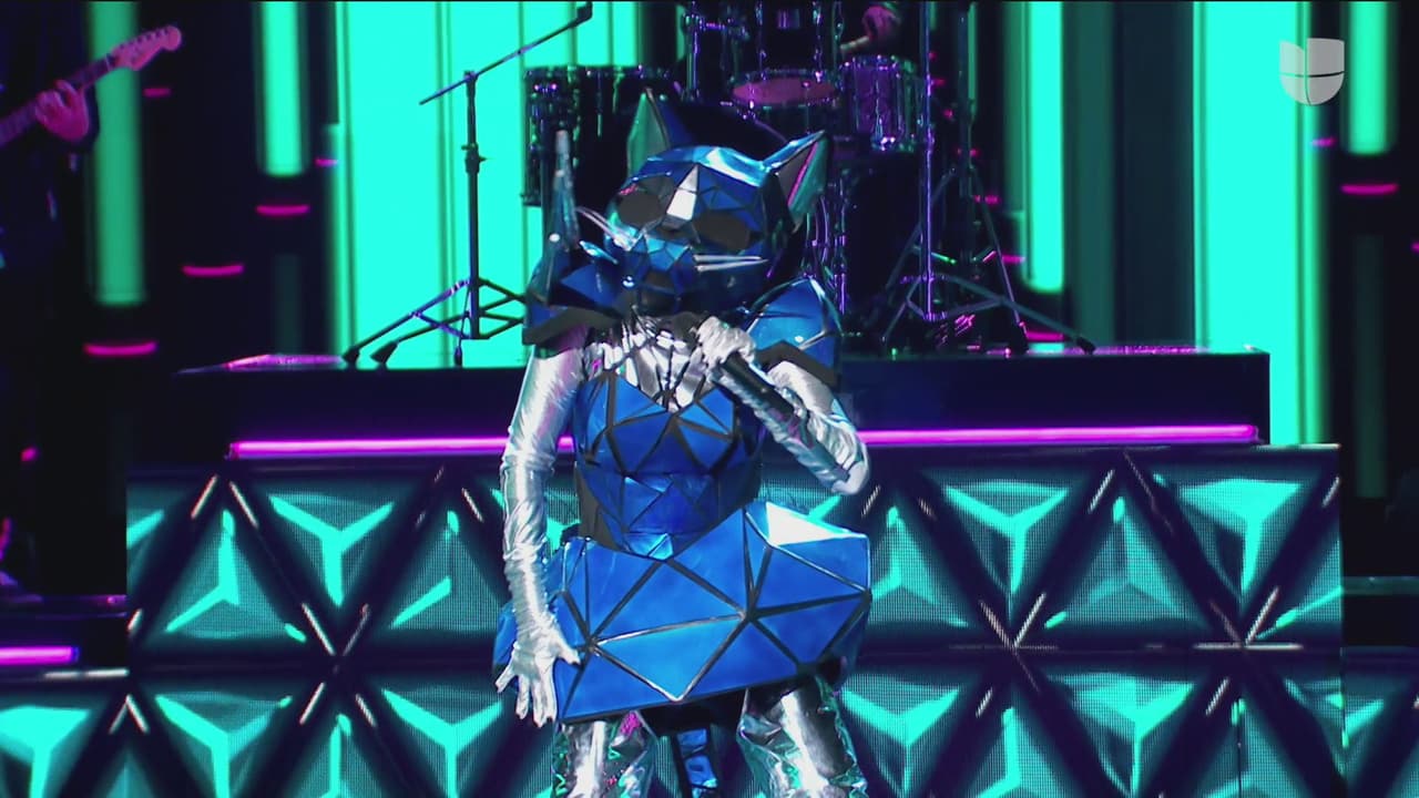 Gato también estuvo en escena en la segunda parte de la cuarta gala, aquí lo escuchamos cantar el tema 'Prófugos', una melodía de rock en español de la autoría de la banda argentina Soda Stereo.