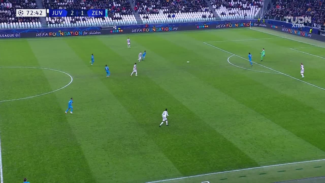 Bicicleta y golazo: Chiesa pone el 3-1 de la Juve ante Zenit