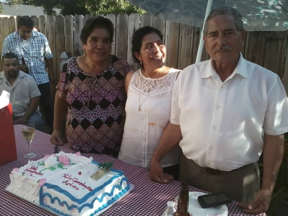 Su madre pudo celebrar el cumpleaños de su padre Arturo a quien no veía desde hacia tres décadas.