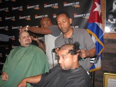 Ito Vallejo y Harold Valenzuela recortandóse en pleno show mañanero.