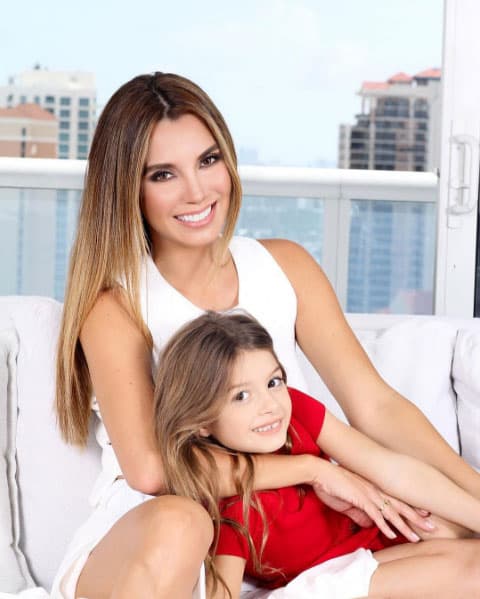 Kailey es su gran amiga, ellas tienen una relación mágica.