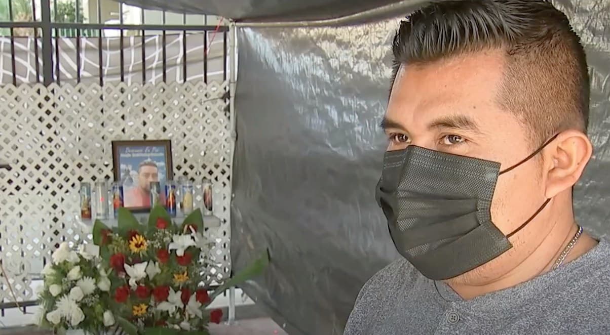 “De ahora en adelante 
<b>va a ser algo muy difícil para mí porque todos los días hablábamos</b>, todos los días, no había un día sin que no habláramos”, dijo Douglas el hermano menor de Sergio quien falleció el 8 de abril.