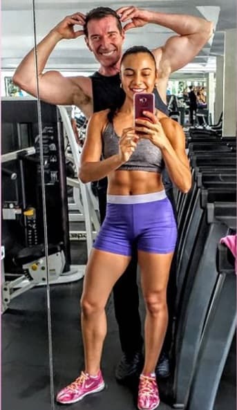 Además, la chica de 27 años revela en su cuenta de 
<b><a href="https://www.instagram.com/prixpantherfitness/" target="_blank">Instagram</a></b> que actualmente es estudiante de educación física.