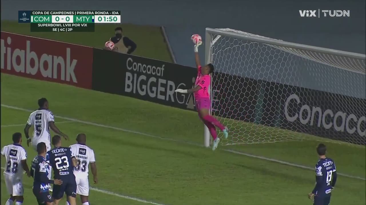 ¡Primera de peligro! Romo remata y Pérez la saca del ángulo