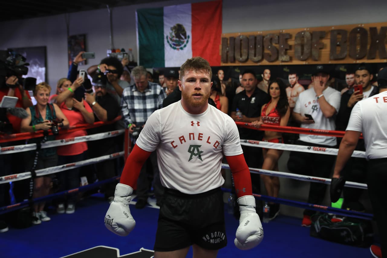 <b>Saúl ‘Canelo’ Álvarez</b>: el boxeador mexicano, aunque con pocas palabras, también les desea a sus seguidores un feliz día de 'Cinco de Mayo' y no deja pasar la oportunidad de celebrar.
<br>