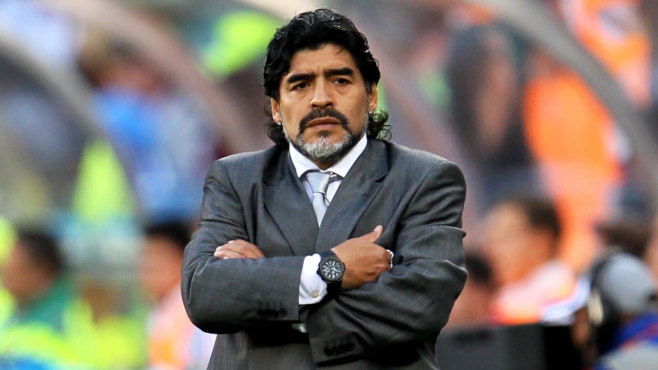 ¿Y ahora? Tras la derrota ante Nigeria, Maradona se postula para dirigir a la selección Argentina