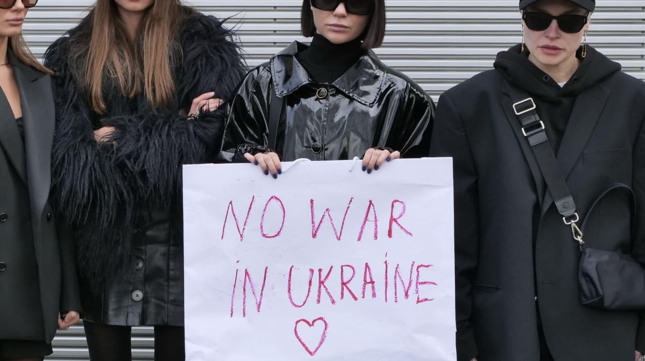 Firmas de moda contra la invasión de Rusia a Ucrania y recomendaciones de Chica lista