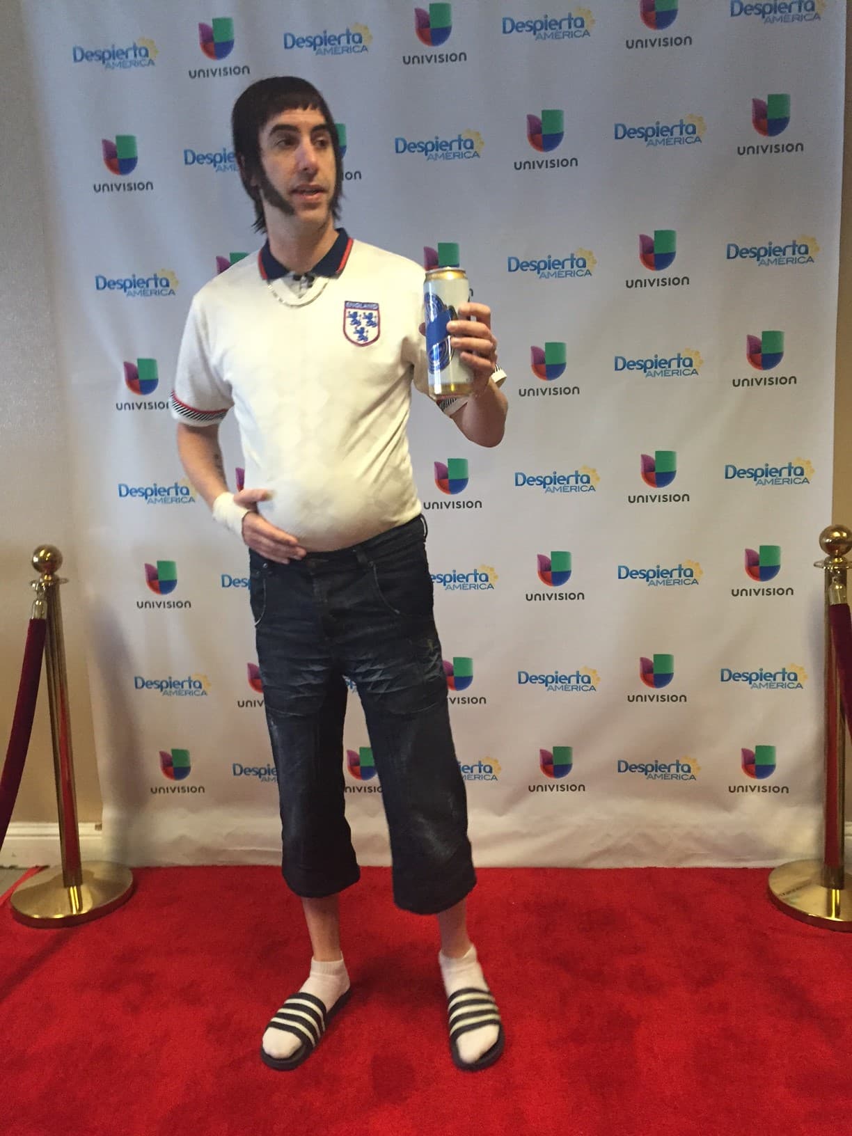 ¿Quién anda por ahí? Un invitado muy especial llegó este lunes a Despierta América.