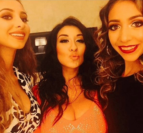 Además, Beatriz Adriana Solís mantiene una magnífica relación con sus hermanas Marla y Alison.