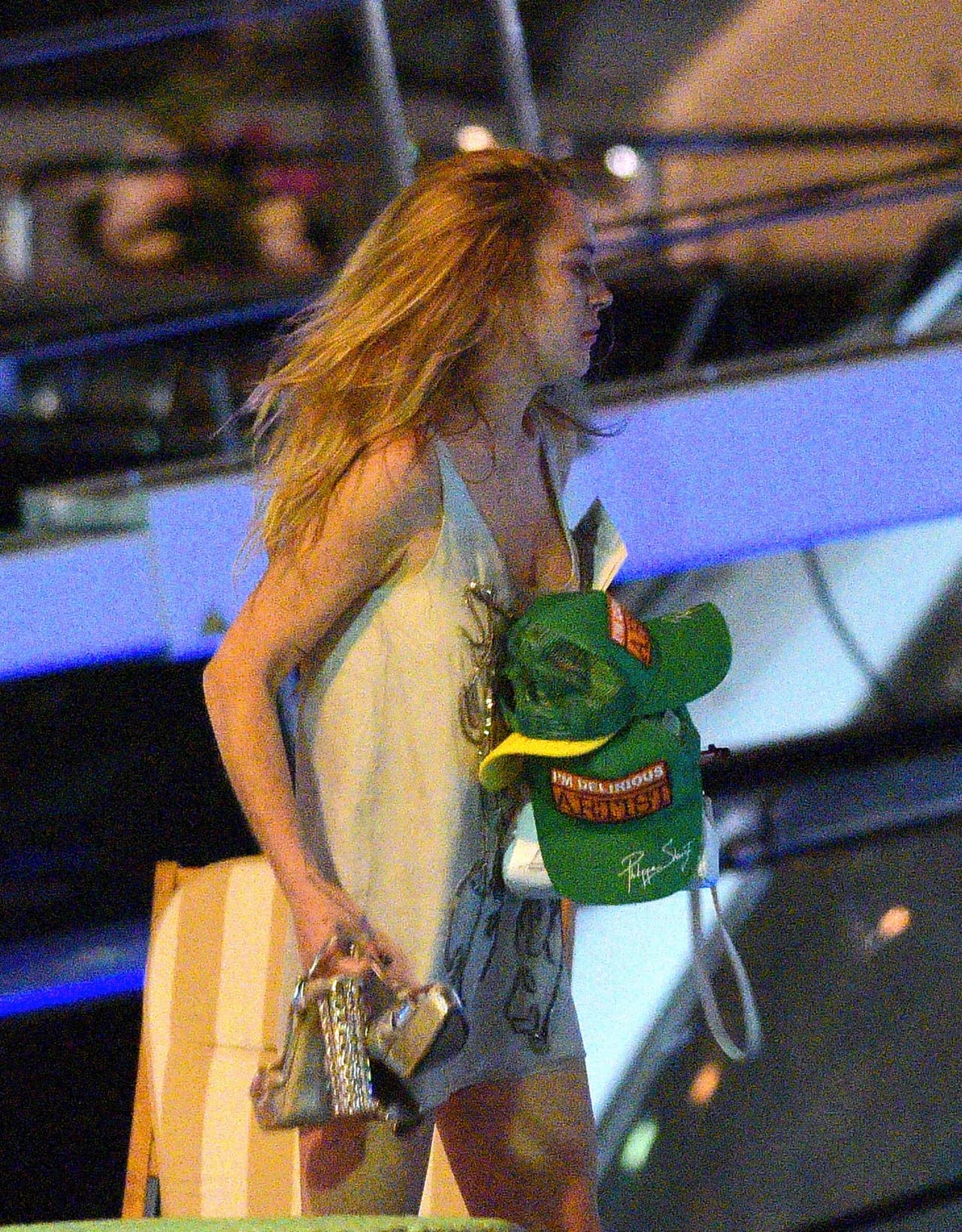 Al parecer se le pasaron los tragos.