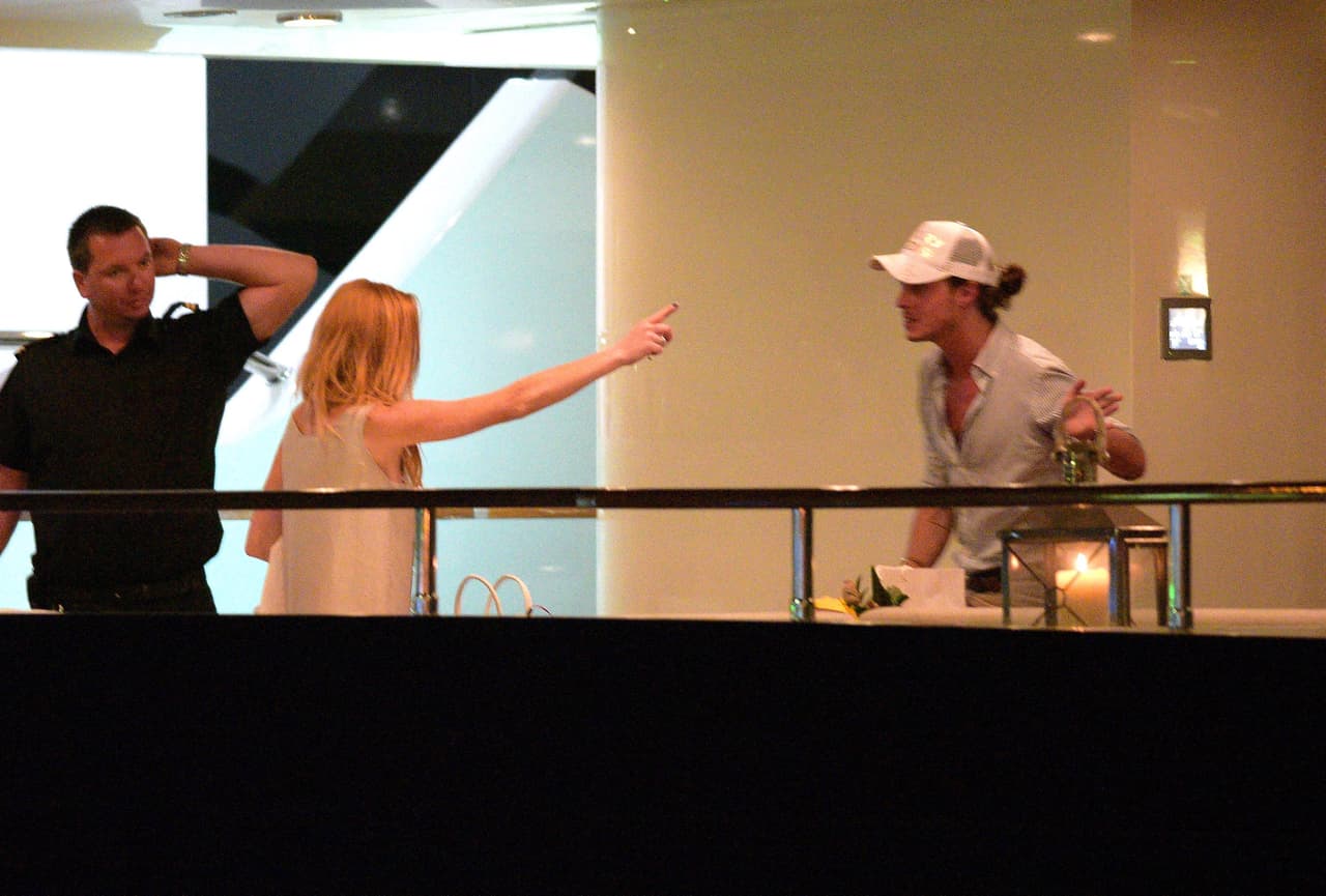 Hasta la seguridad del barco tuvo que intervenir.