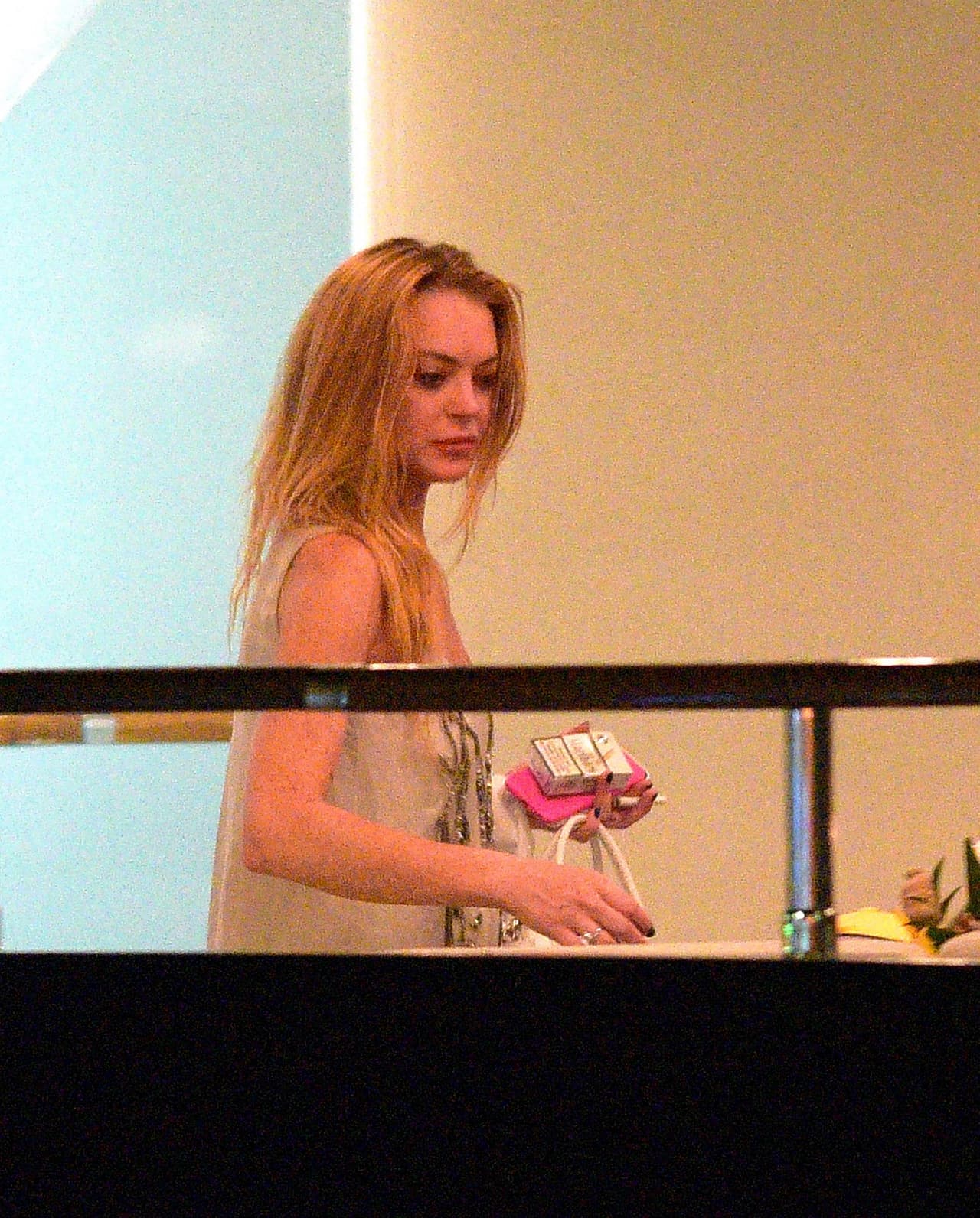 LiLo lucía muy tomada.