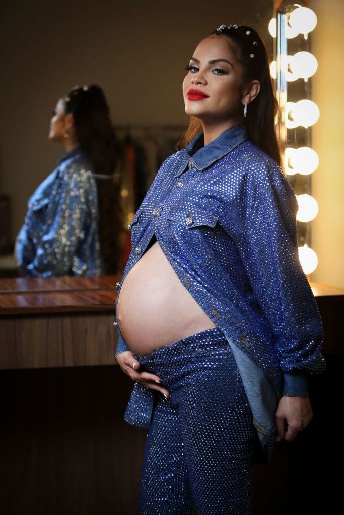 “Siento que ‘NattiVidad’ es ese otro paso diciéndole a la gente, al mundo, estoy aquí y con toda la disciplina del mundo y el amor no voy a parar”, concluyó.