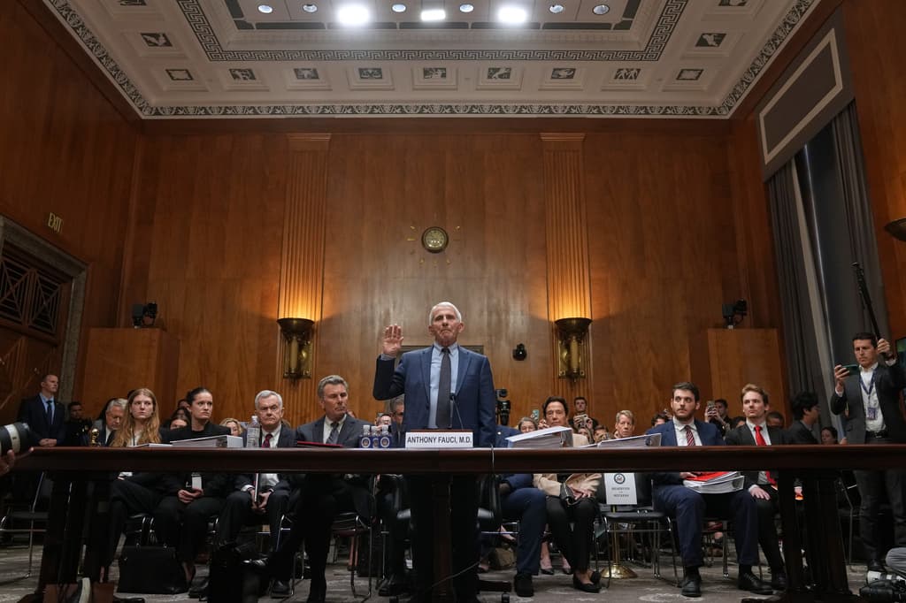 Anthony Fauci se acoge a la Quinta Enmienda y se niega a testificar en la audiencia sobre la COVID-19, controlada por los republicanos en el Senado