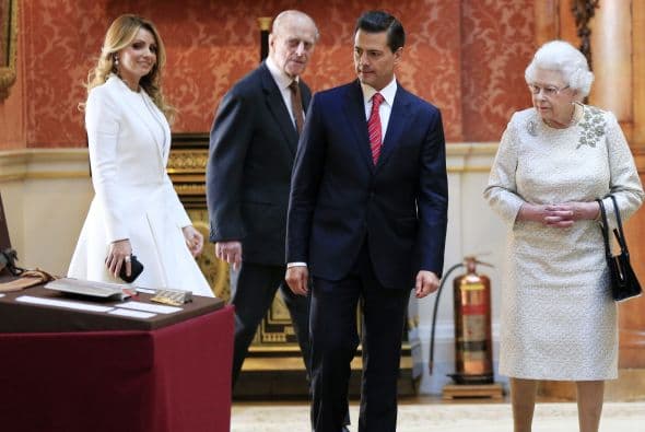 Así visitaron la colección de arte mexicano de la reina.