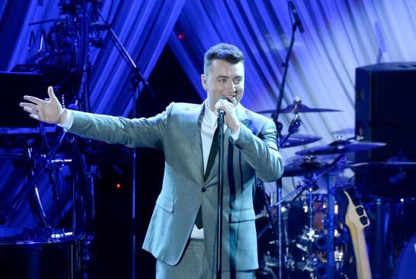 Sam Smith también entró a la lista, pero está en la posición 16.