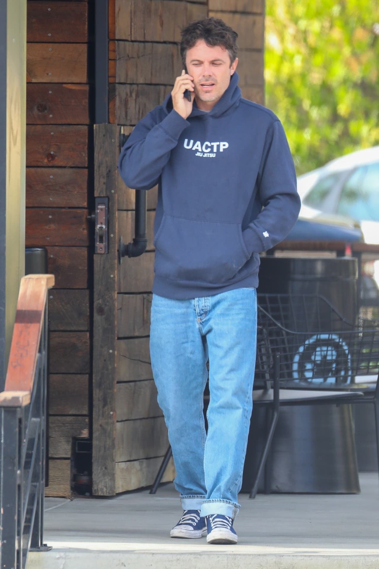 Según la persona consultada, "desafortunadamente" no lo hizo "
<b>debido a obligaciones familiares </b>y como padre de hogar".
<br>