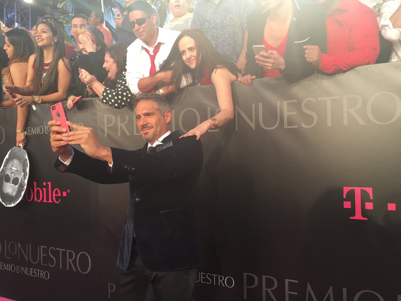 Arath de la Torre, antes de iniciar su conducción.