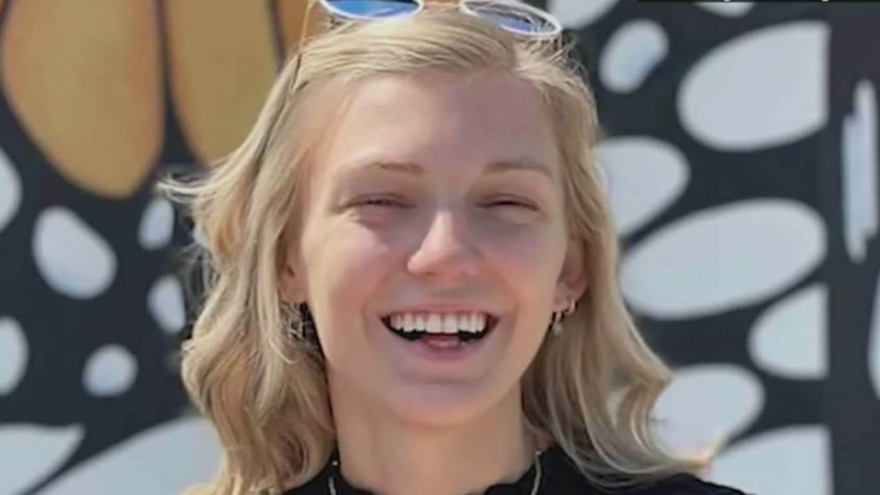 <b>En video:</b> Joseph Petito, padre de la joven de 22 años de edad, le envió un mensaje a Brian Laundrie y aseguró creer que él no está diciendo toda la verdad sobre lo ocurrido. Por su parte, decenas de personas se manifestaron frente a la casa de los padres de Laundrie para exigir que se esclarezca este caso. 
<b><a href="https://www.univision.com/noticias" target="_blank">Más noticias aquí.</a></b>