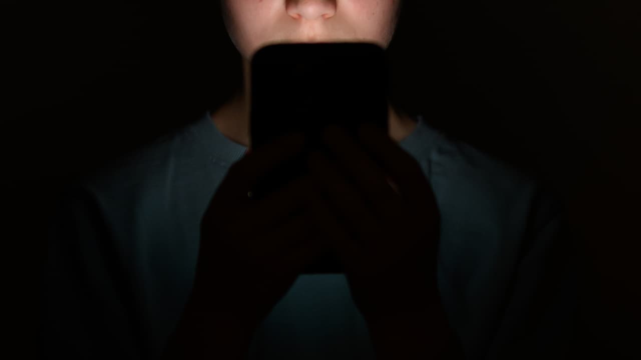 Tras arrestos por delitos contra menores, así puedes detectar y prevenir el abuso sexual infantil