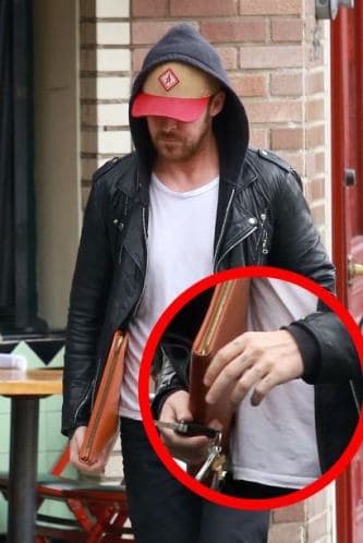 Su padre, Ryan Gosling, pocos días después se tatuó 'Esme' en los nudillos, en honor a su pequeña.