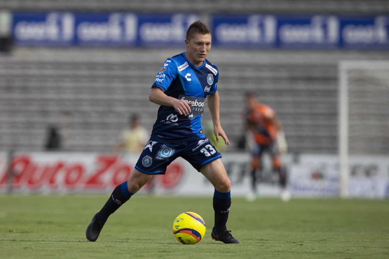 Alejandro Chumacero no estuvo fino en el Universitario y tuvo muy poca participación.