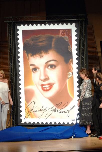 Judy fue encontrada sin vida en el baño de su hogar en Londres por su quinto marido, tras una sobredosis accidental de fármacos.