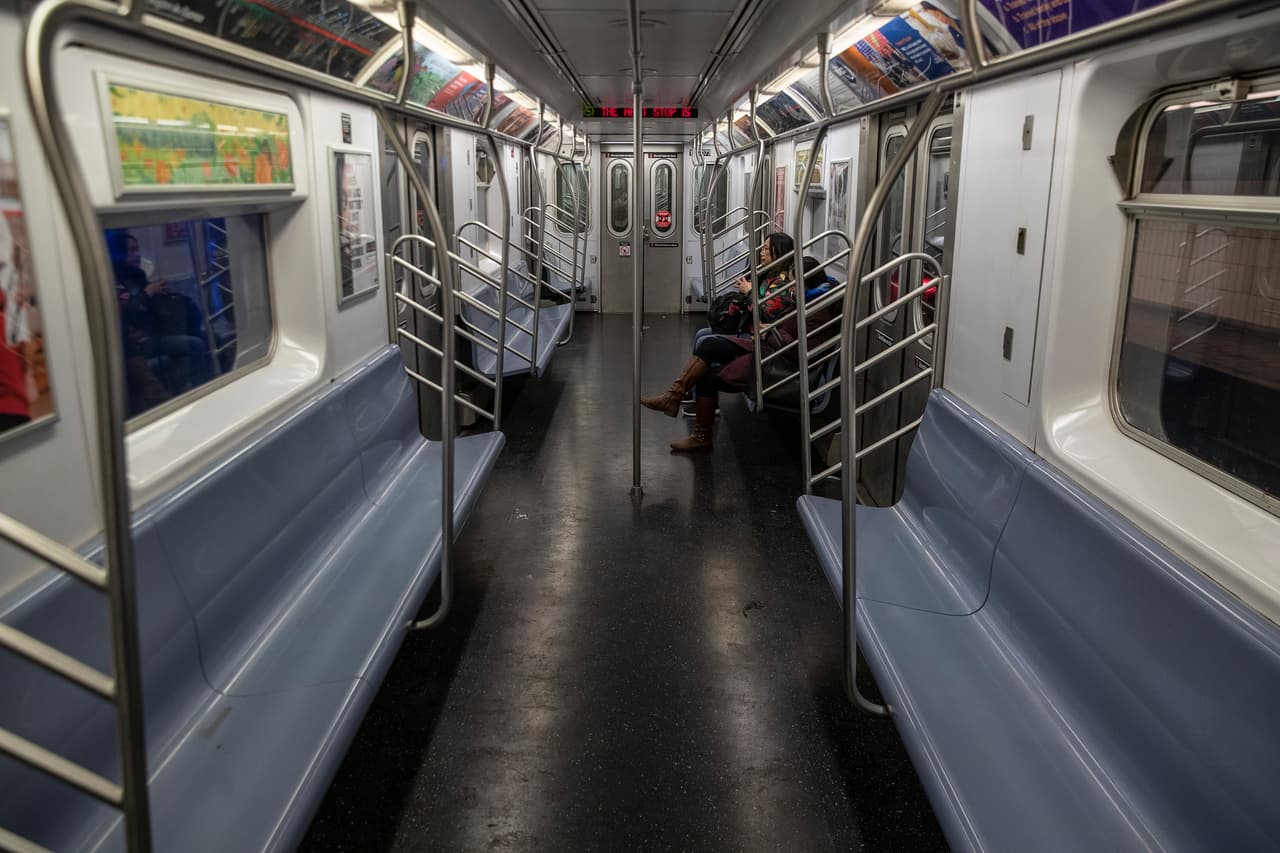 La MTA dice que 41 de sus empleados han muerto de coronavirus y miles están en cuarentena